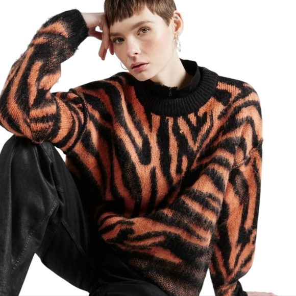 Topshop Zebra Oversized Fuzzy Warm Sweater Orange Black Wool Blend Small NWOT - Picture 2 of 13